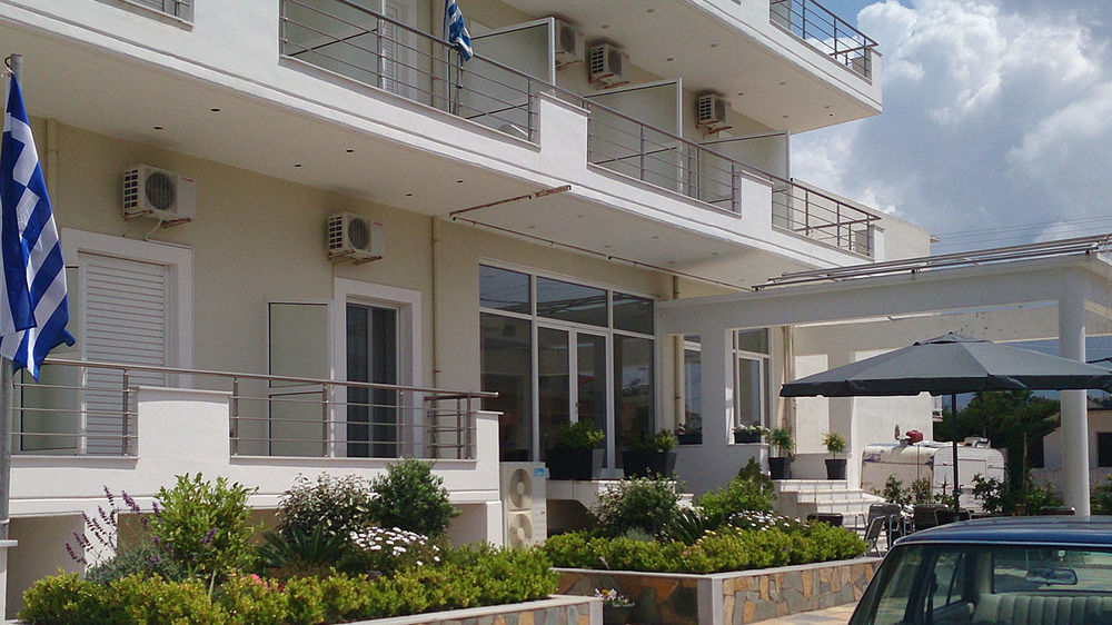 Porto Marathos Hotel Marathopoli Exterior photo