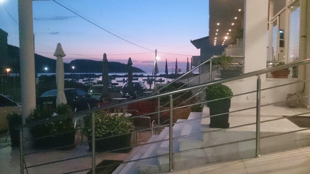 Porto Marathos Hotel Marathopoli Exterior photo